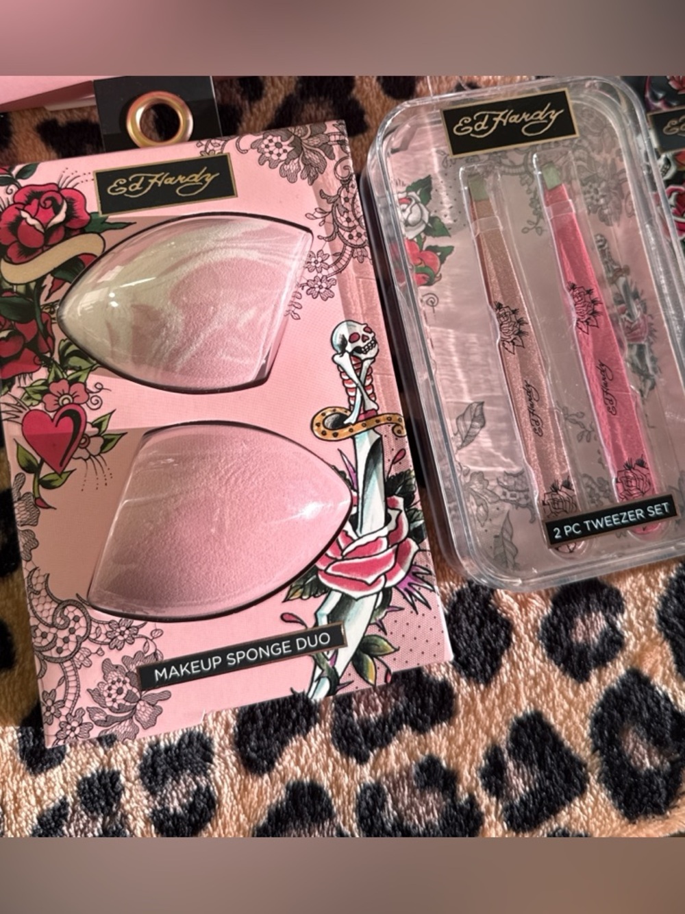 Ed Hardy Pink Makeup Sponge Duo with Pink Tweezer Set